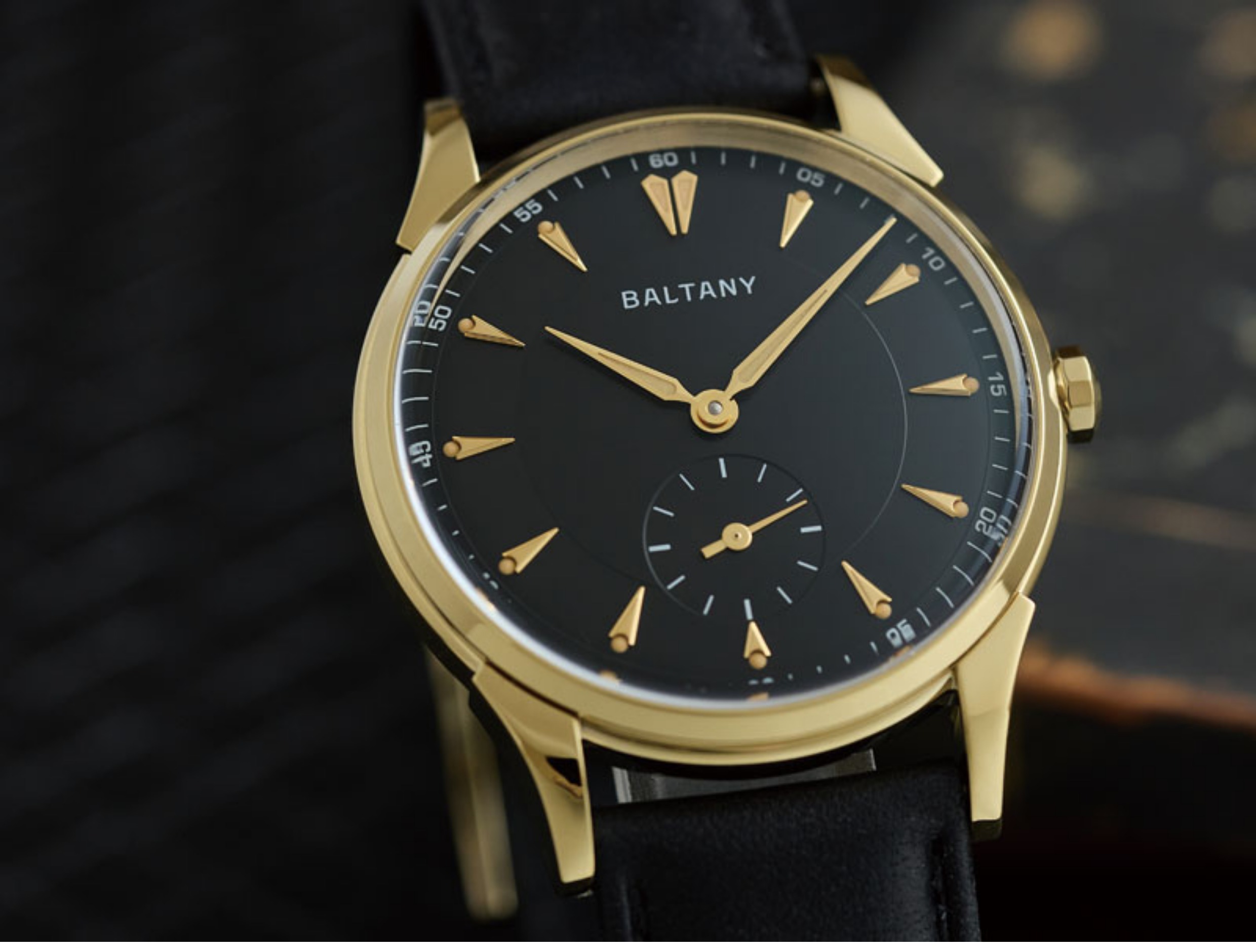 バルタニー メンズ パイロット ウォッチ 38.5mm 機械 - Omega Watch Constellation のレビューと価格