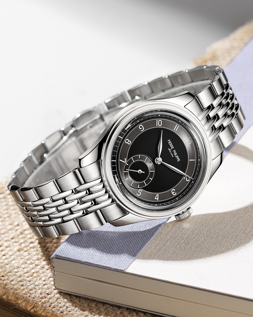 PIERRE レトロフォーマルドレスウォッチ – 手巻き式  - Omega Watch Constellation のレビューと価格