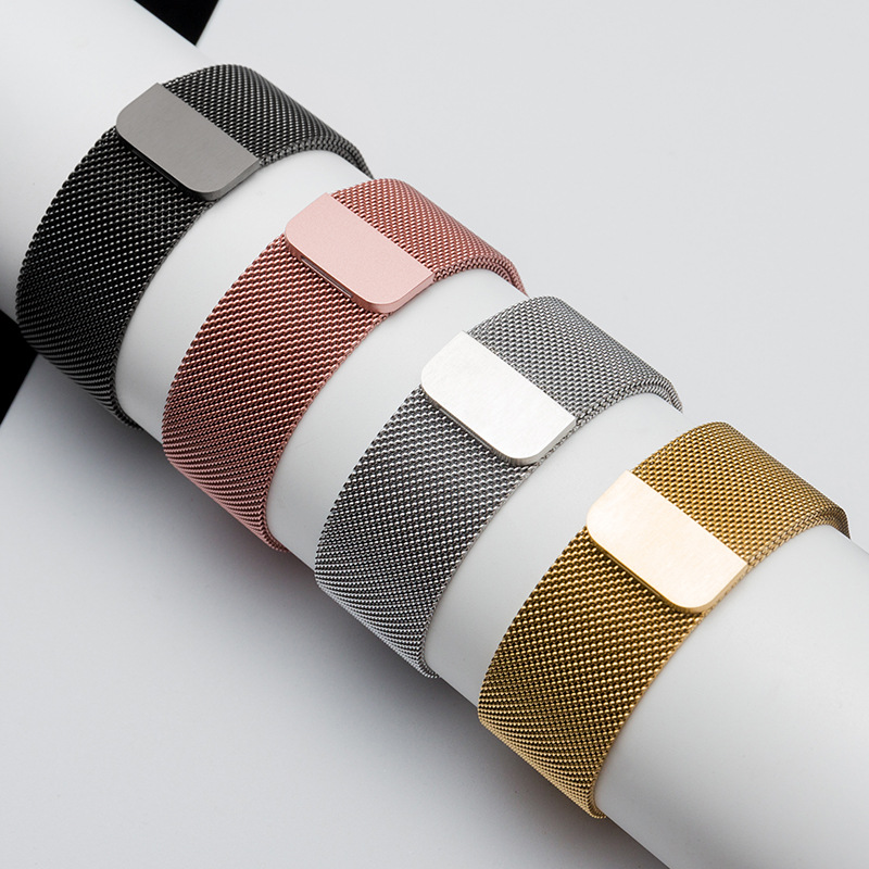 ミラネーゼループストラップ Apple Watch バンドウ - Milanese Loop Magnetic のレビューと価格